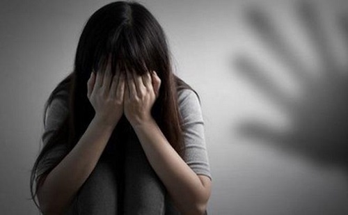 Lạm dụng tình dục gây ảnh hưởng tâm lý nặng nề.