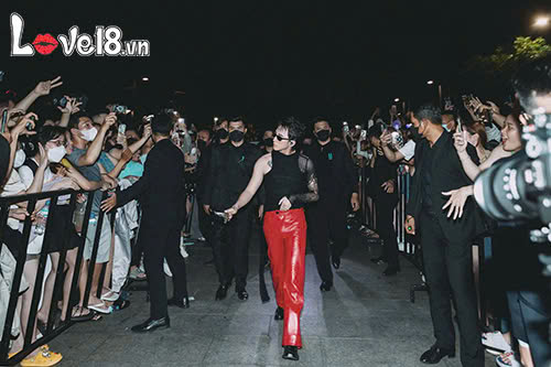 Đắt sô là gì? Top những nghệ sĩ Việt Nam đắt sô nhất Showbiz 2 nghệ sĩ đắt sô là gì
